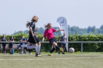 Bild 33 - B-Juniorinnen Pokalfinale SV Henstedt Ulzburg - SG Holstein Sued : 2:0